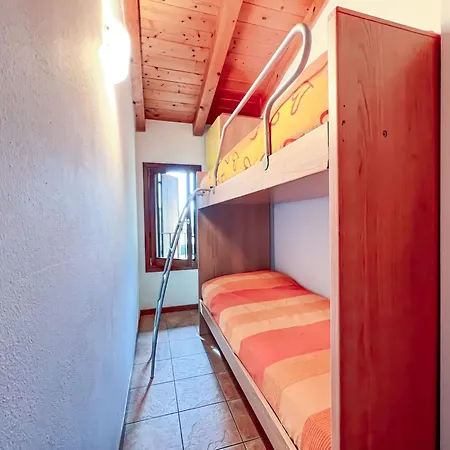 Terraced With Kids Playground