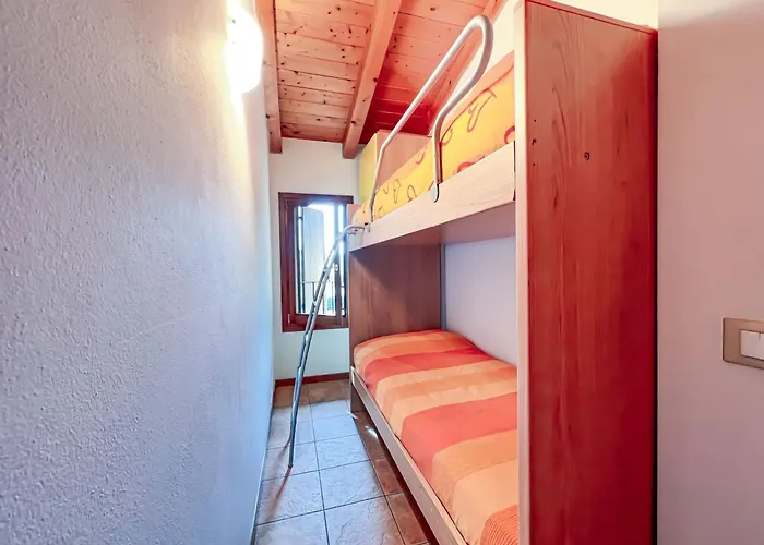 Terraced With Kids Playground