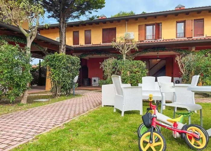 Apartment Terraced With Kids Playground Bibione